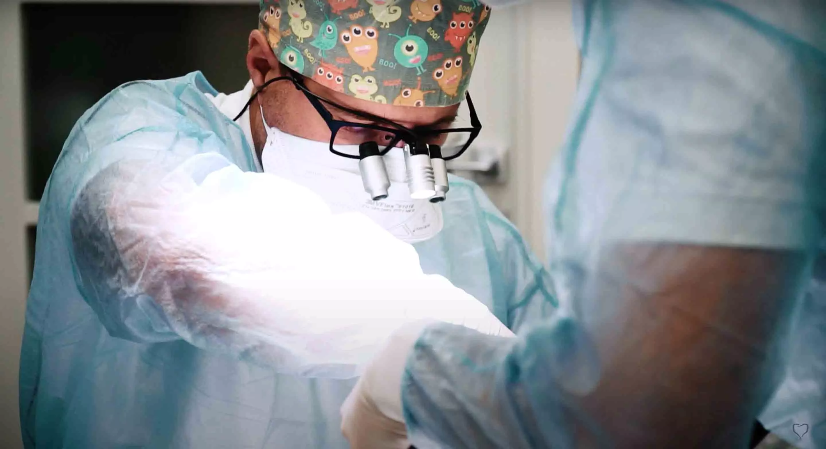 Імплантація зубів