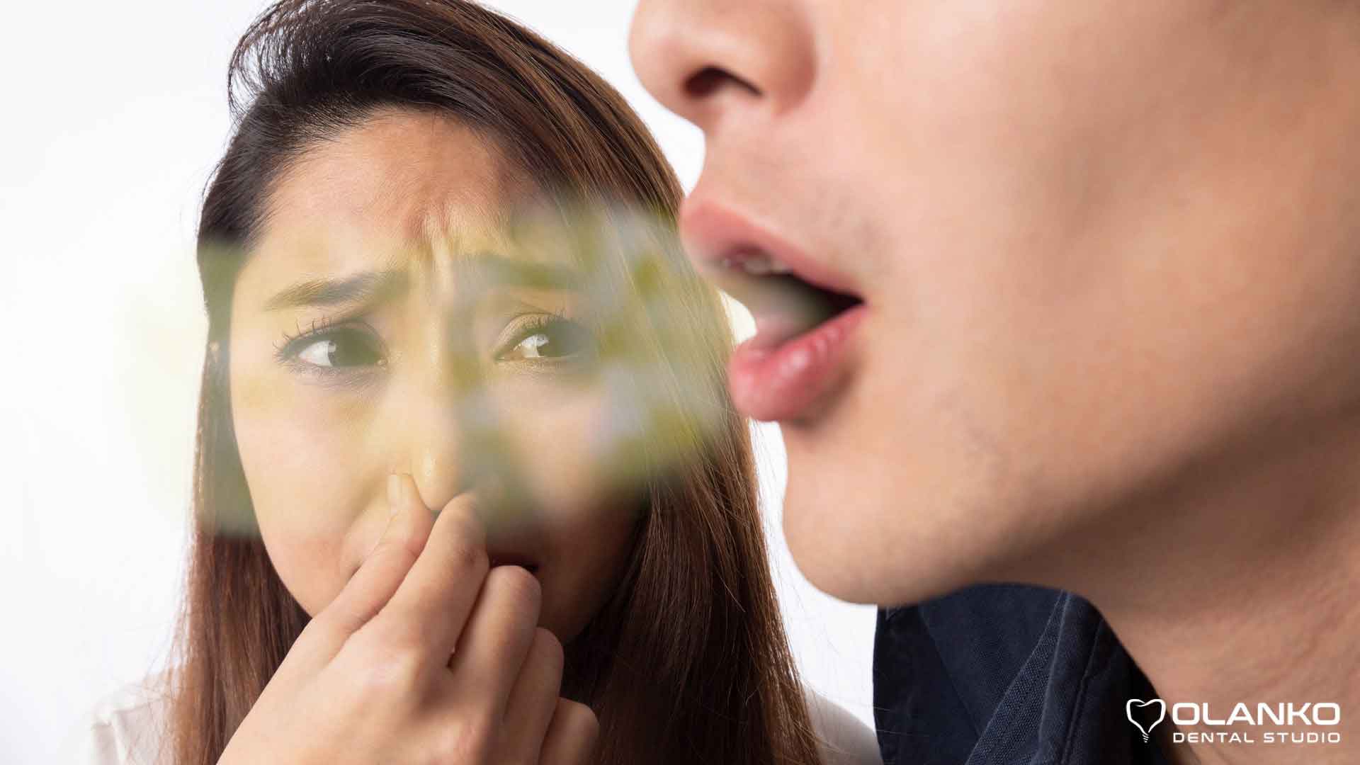 Запах изо рта – галитоз. Стойкий неприятный запах изо рта: что делать? Причины запаха кала изо рта